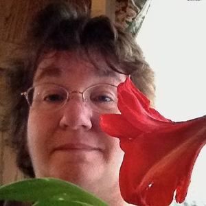 Meet your Posher, Claire